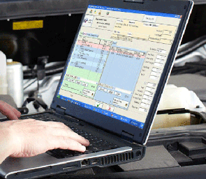 Shop Computer being used with Digital Wrench